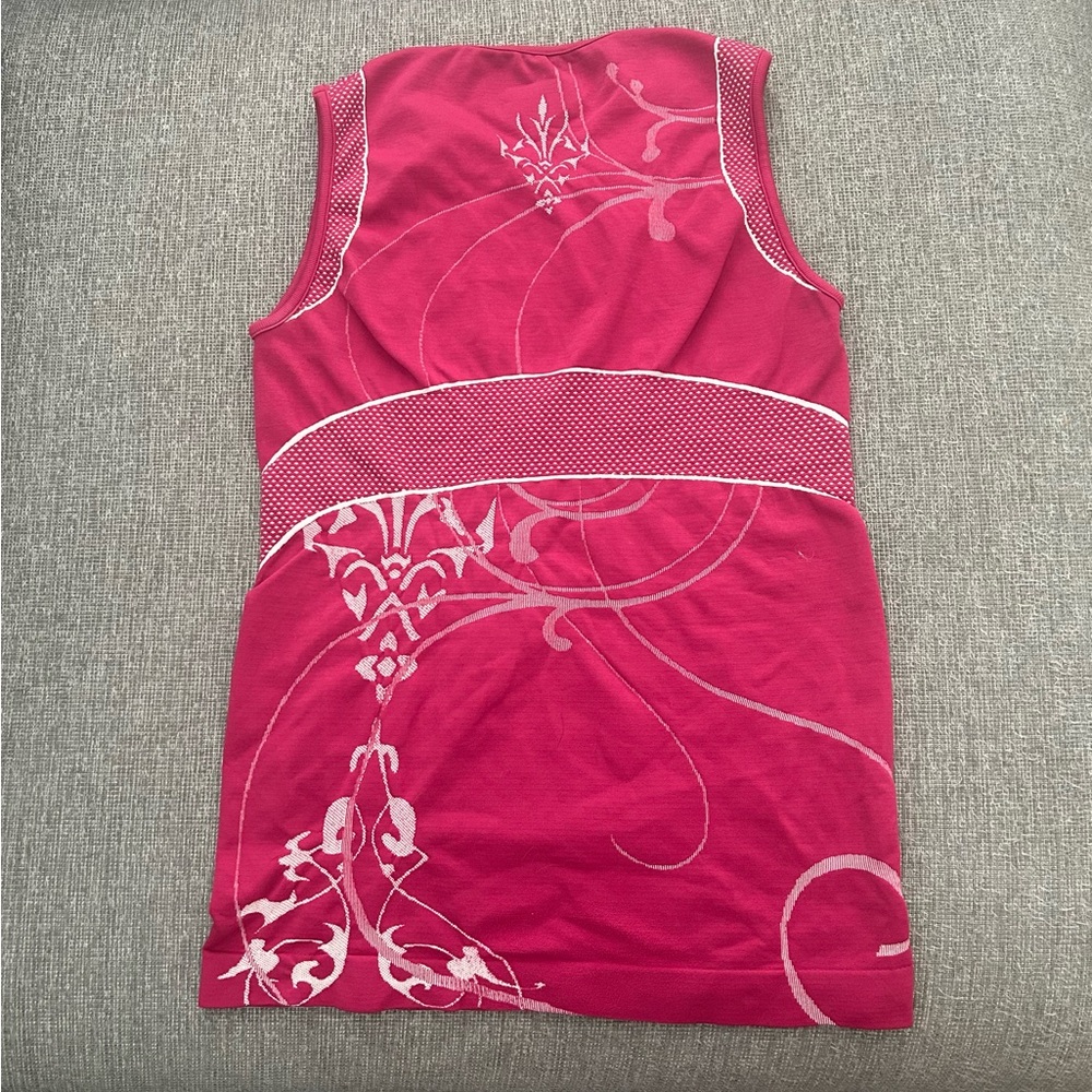Athleta pink print compression top - Picture 2 of 3